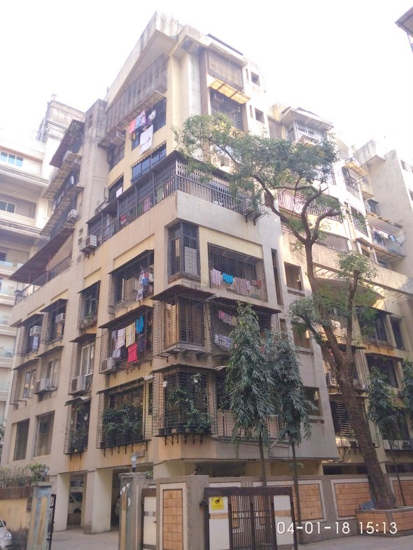 2 BHK Flat on Rent in Khar West - Shailesh Apartment